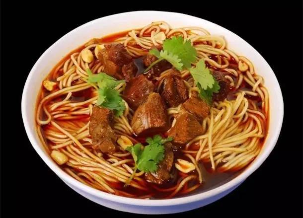 加盟大碗牛肉面馆开店，哪些流程必不可少？