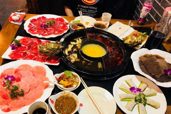 吉林川王府火锅加盟店赚钱吗？