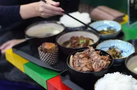 八不戒犟骨头饭加盟优势,八不戒犟骨头饭加盟费多少钱?