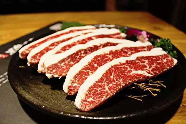 牛中牛黑牛の牧场烤肉加盟条件,牛中牛黑牛の牧场烤肉加盟赚钱吗?