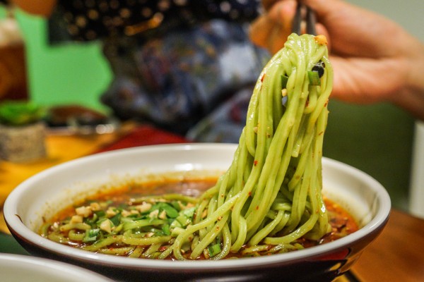 川渝双骄冒菜小面加盟支持有什么?