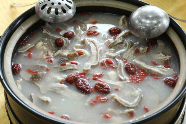咸肉菜饭骨头煲火锅加盟费用怎么样？