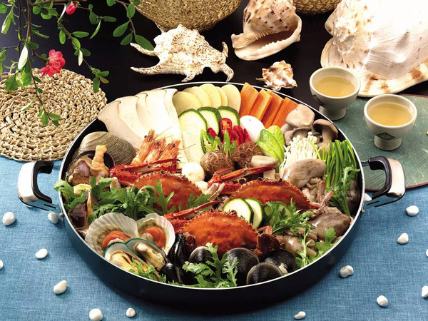 仟佰味海鲜火锅烤肉自助加盟费用怎么样？