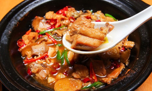 加盟黄焖鸡店怎么样?黄焖鸡如何加盟赚钱?