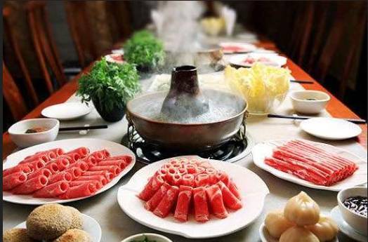坚持做直营的一线餐饮品牌，掀起的这波“放加盟潮”